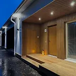 Apartment Arctic Circle Homes Ii *