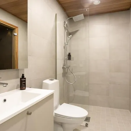 Arctic Circle Homes Ii *