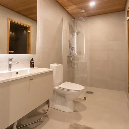 דירה Arctic Circle Homes Ii *