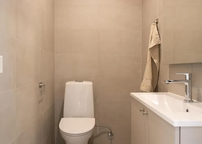 Arctic Circle Homes Ii *